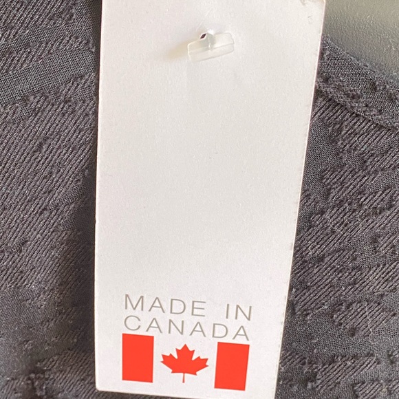 Retrolux // lightweight long sleeve black tee - Picture 3 of 7